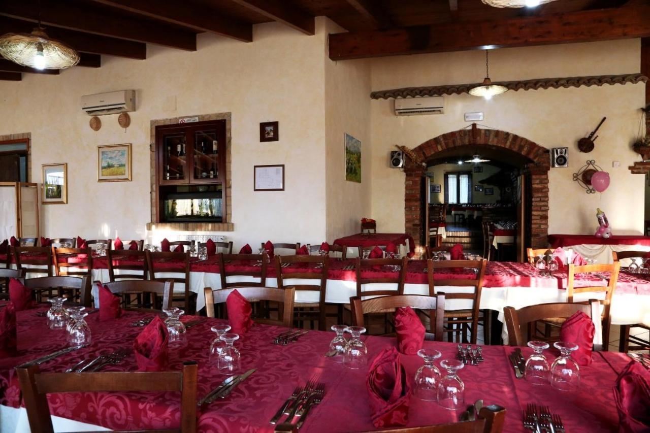 Agriturismo Pingitore Luzzi Eksteriør billede