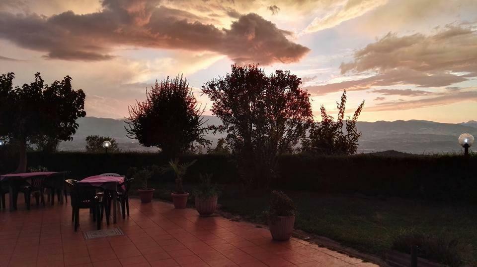 Agriturismo Pingitore Luzzi Eksteriør billede